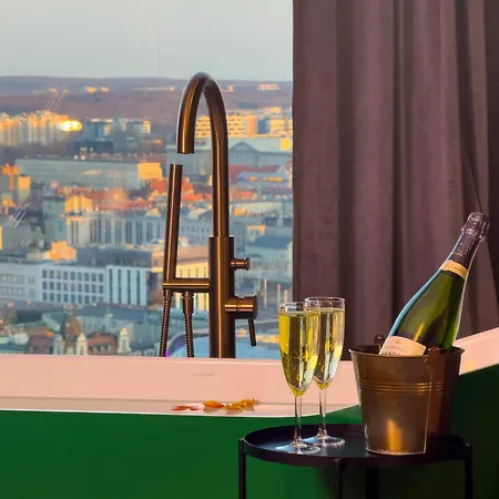 Urban Global Skyline 26th Floor, Free Garage, Self Check-in