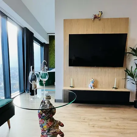Urban Global Skyline 26th Floor - Air Condition - Free Garage * Katowice