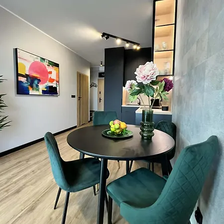 Urban Global Skyline 26th Floor - Air Condition - Free Garage Appartement