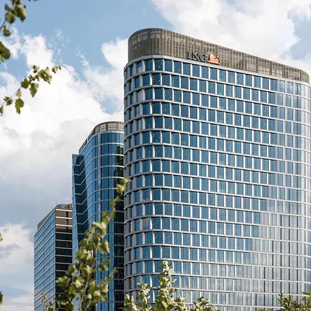 Urban Global Skyline 26th Floor - Air Condition - Free Garage Apartament *