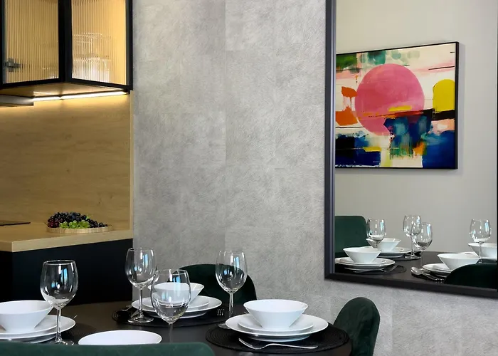 Urban Global Skyline 26th Floor, Free Garage, Self Check-in