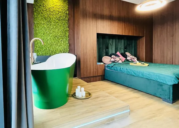 Urban Global Skyline 26th Floor, Free Garage, Self Check-in Apartament *