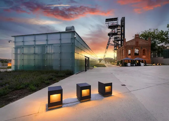 Urban Global Skyline 26th Floor, Free Garage, Self Check-in Apartament *